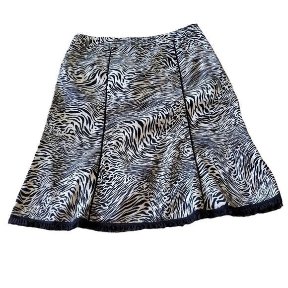 M.D.L. New York Skirt Zebra Print - Picture 7 of 11